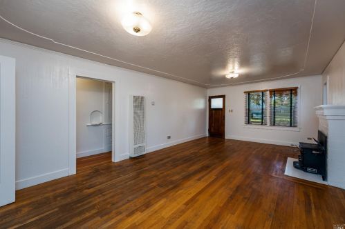 601 Jones St, Ukiah CA  95482-5313 exterior