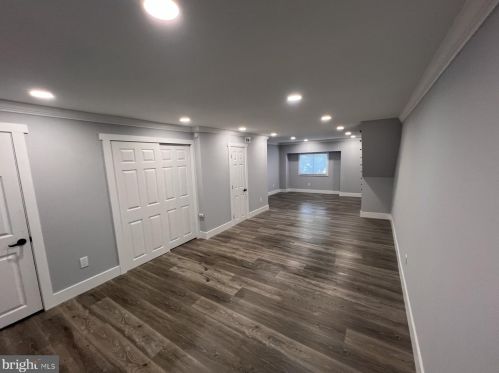 4950 19th St, Philadelphia PA  19112-0017 exterior