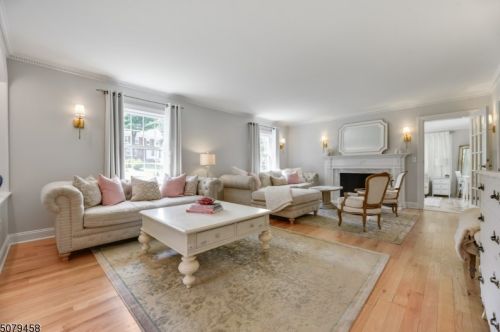 331 Scotland Rd, South Orange, NJ 07079-3019