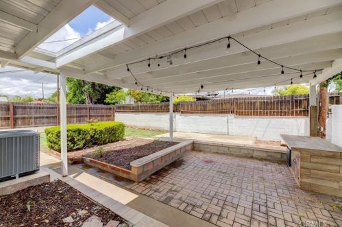 7812 Peachtree Ave, Van Nuys CA  91402-6514 exterior