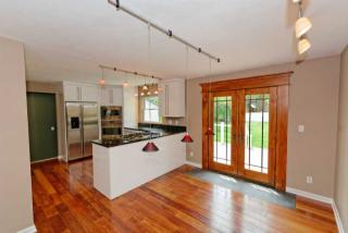 12 Princess Ln, Albany, NY 12211-1718