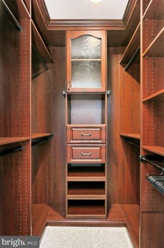 14286 Chalfont Dr, Haymarket VA  20169-2632 exterior