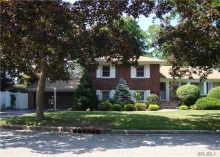 1486 Britton St, North Wantagh, NY 11793-2948