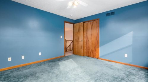 550 Spring Valley Dr, Zanesville OH  43701-0805 exterior