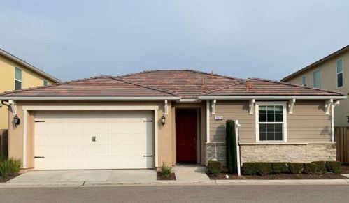 3531 Luminary Way, Clovis, CA 93619-8039