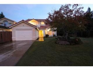9582 Barton Ave, Fresno, CA 93720-4001