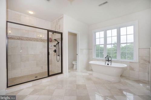 10 Pine Valley Ct, Glen Mills PA  19342-1823 exterior