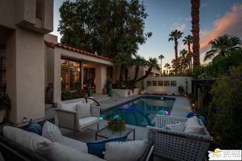 4 Vista Loma Dr, Rancho Mirage CA  92270-2959 exterior