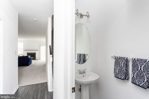 313 William Taft Ave, Downingtown PA  19335-3097 exterior