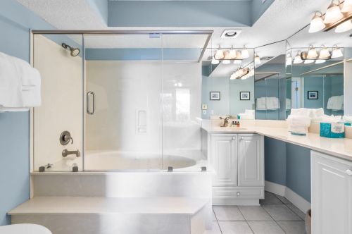 7600 Palmetto Dr, Isle Of Palms SC  29451-3861 exterior