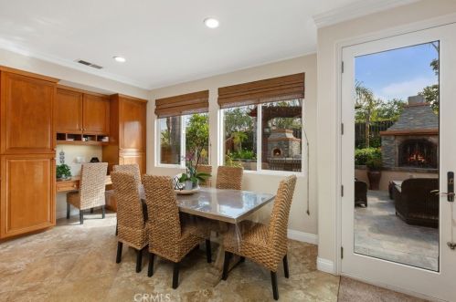 6468 Paseo Cerro, Carlsbad CA  92009-1904 exterior