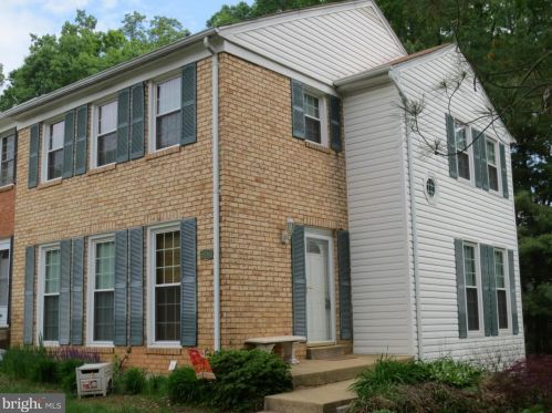 9501 Cherry Oak Ct, Springfield VA  22015-3405 exterior