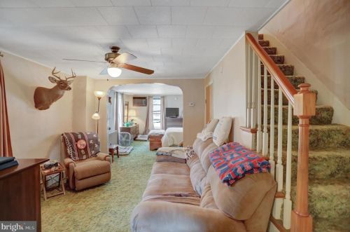 175 Pottsville St, Lykens, PA 17048-9763