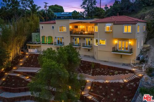 3601 Dixie Canyon Ave, Van Nuys, CA 91423-4823