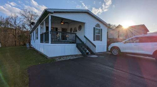 57 Wagner Dr, Mc Donald, PA 15057-2345