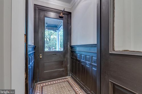 4425 Larchwood Ave, Philadelphia PA  19104-3915 exterior