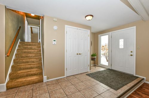 4380 Woodsview Ct, Waukesha WI  53146-3645 exterior