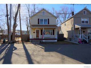 7 Mill St, Sloatsburg, NY 10974-2101
