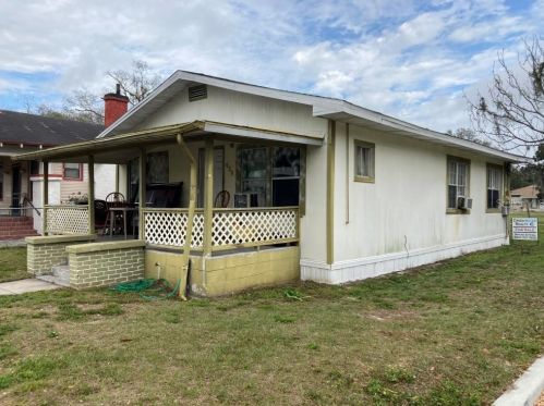 629 6th St, Lakeland, FL 33805-4319