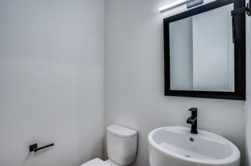 640 Colorado Blvd, Dallas TX  75203-1108 exterior