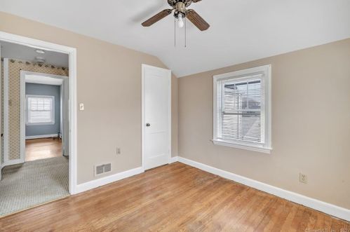 186 Margherita Lawn, Stratford CT  06615-7546 exterior