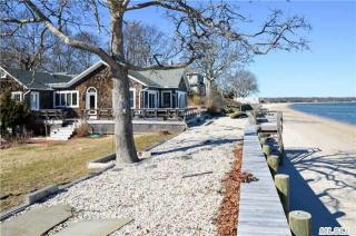 2455 Nassau Point Rd, Nassau Point, NY 11935-2643