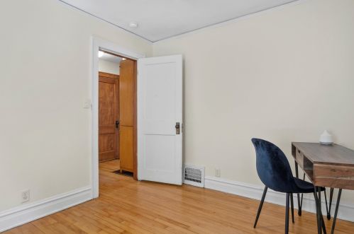 8134 Gridley Ave, Milwaukee WI 53213-3039 exterior