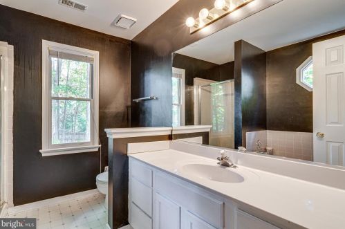 6404 Forest Grove Dr, Fredericksburg VA  22407-6344 exterior