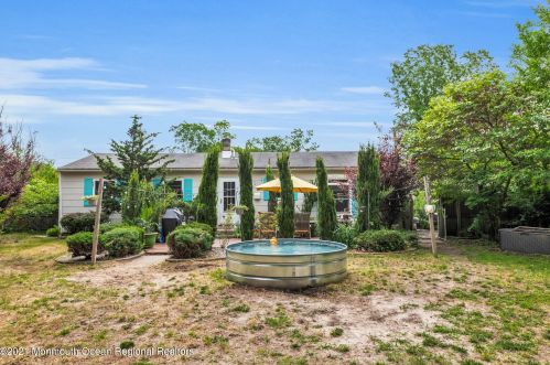 10 Sanford Rd, Bricktown NJ  08724-7134 exterior