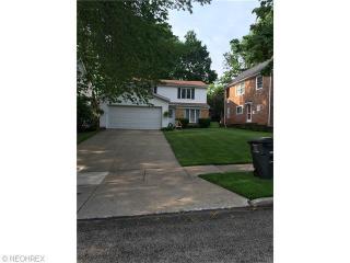 23604 Groveland Rd, Cleveland, OH 44122-1203