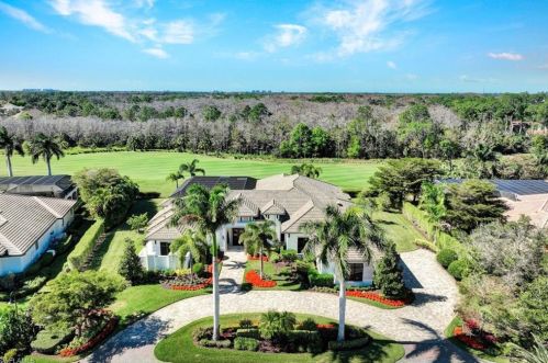 4431 Wayside Dr, Naples, FL 34119-8426