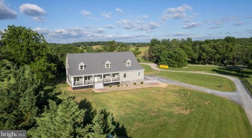 86 Victory Ln, Boyce, VA 22620