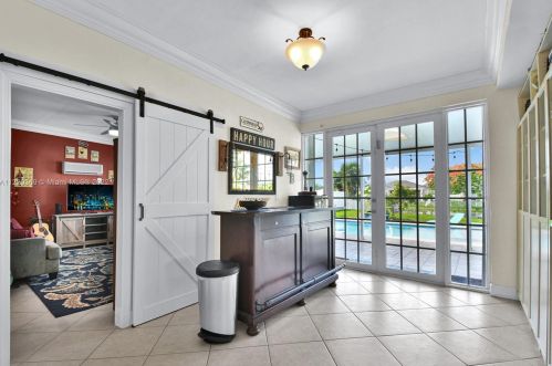 18856 23rd Pl, Hollywood FL  33029-5340 exterior