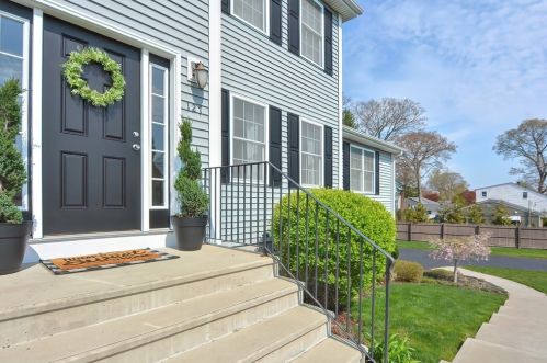 127 Ricard St, Seekonk, MA 02771-4309