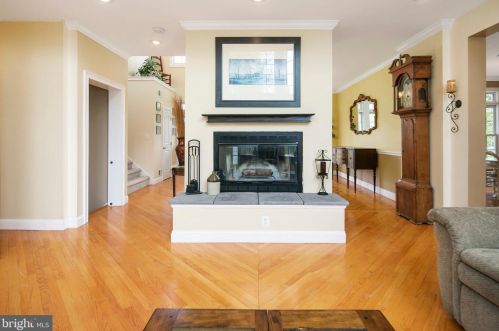 240 O St, Purcellville VA  20132-3002 exterior