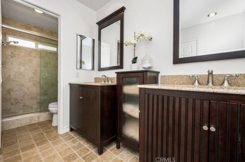 513 15th St, Huntington Beach CA  92648-4045 exterior