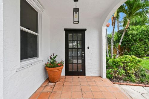 436 29th St, West Palm Beach, FL 33407-5114