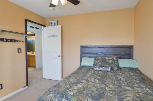 607 Grape St, Los Banos CA  93635-6372 exterior