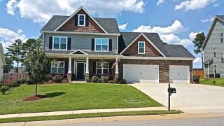 836 Ronald Reagan Dr, Fayetteville, NC 28311-1678