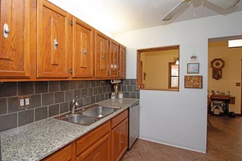 4291 Cherry St, Saint Petersburg FL  33703-5033 exterior