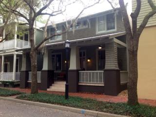 4945 91st Dr, Gainesville, FL 32608-7186