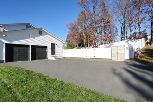 2 Dawson Rd, Thiells NY  10984-1508 exterior