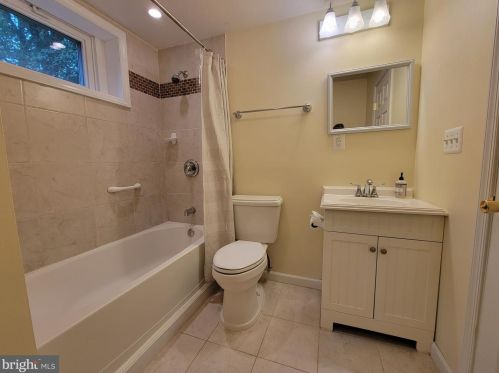 13501 Highland Farms Ct, Nokesville VA  20181-2811 exterior