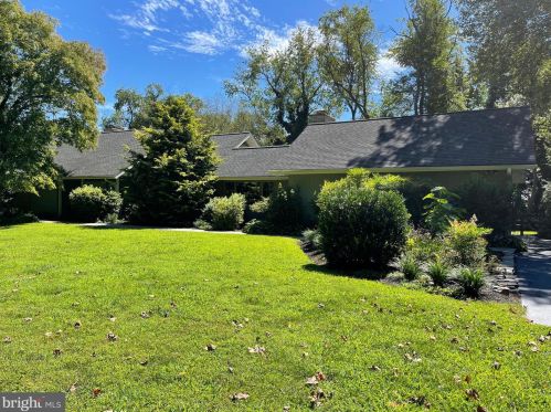 107 Quintynnes Dr, Wilmington DE  19807-1435 exterior