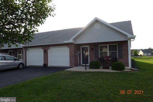 306 Franklin Way, Lees Cross Roads, PA 17257-7938