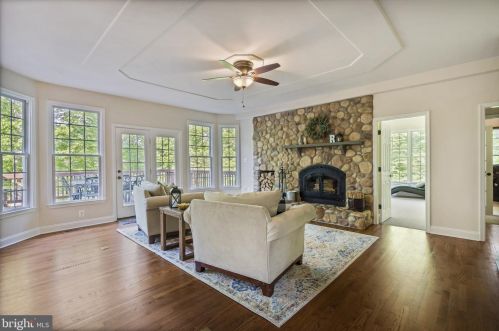 20 Hartlake Dr, Fredericksburg VA  22406-4635 exterior