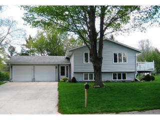 1509 Mitchell Dr, Faribault, MN 55021-6709