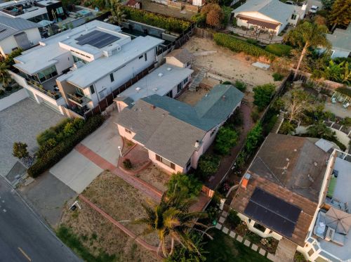 410 Granados Ave, Solana Beach CA  92075-2015 exterior