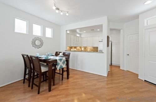 9530 Compass Point Dr, San Diego CA 92126-8527 exterior