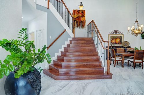 1885 139 Ter, Hollywood FL  33028-2837 exterior